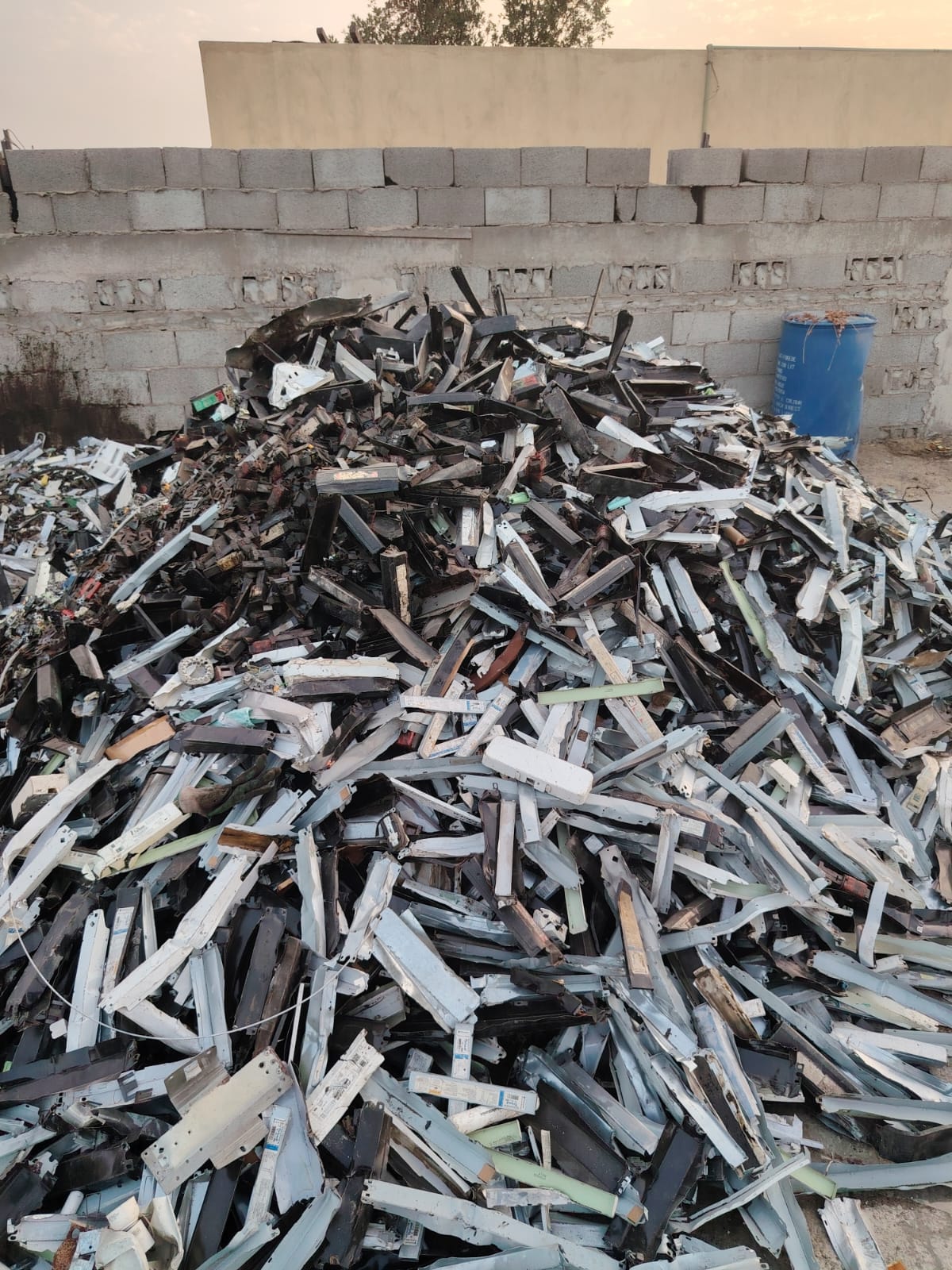 We buy all scrap like iron, copper metal etc in dammam.نشتري جميع الخردة مثل النحاس ومعدن الحديد وغيرها في الدمام. Scrap buyer in dammam
